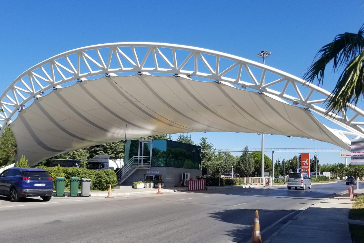 İzmir Havalimanı Giriş Kanopisi